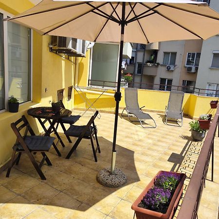 Art Apartment Kiril And Metodi Square Burgas Esterno foto
