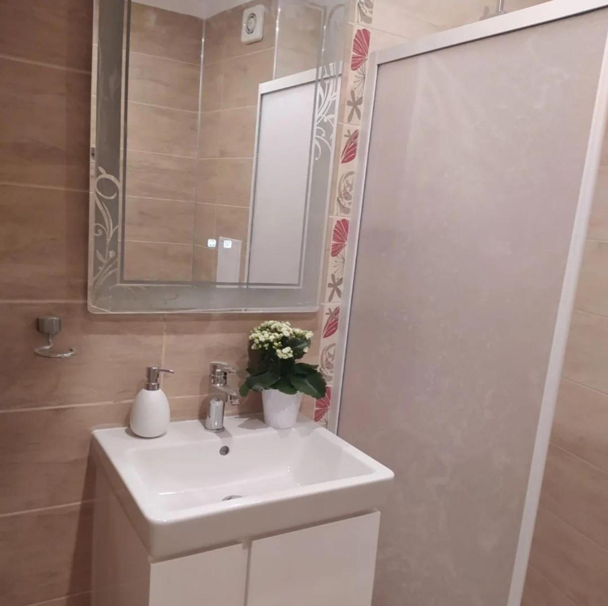Art Apartment Kiril And Metodi Square Burgas Esterno foto