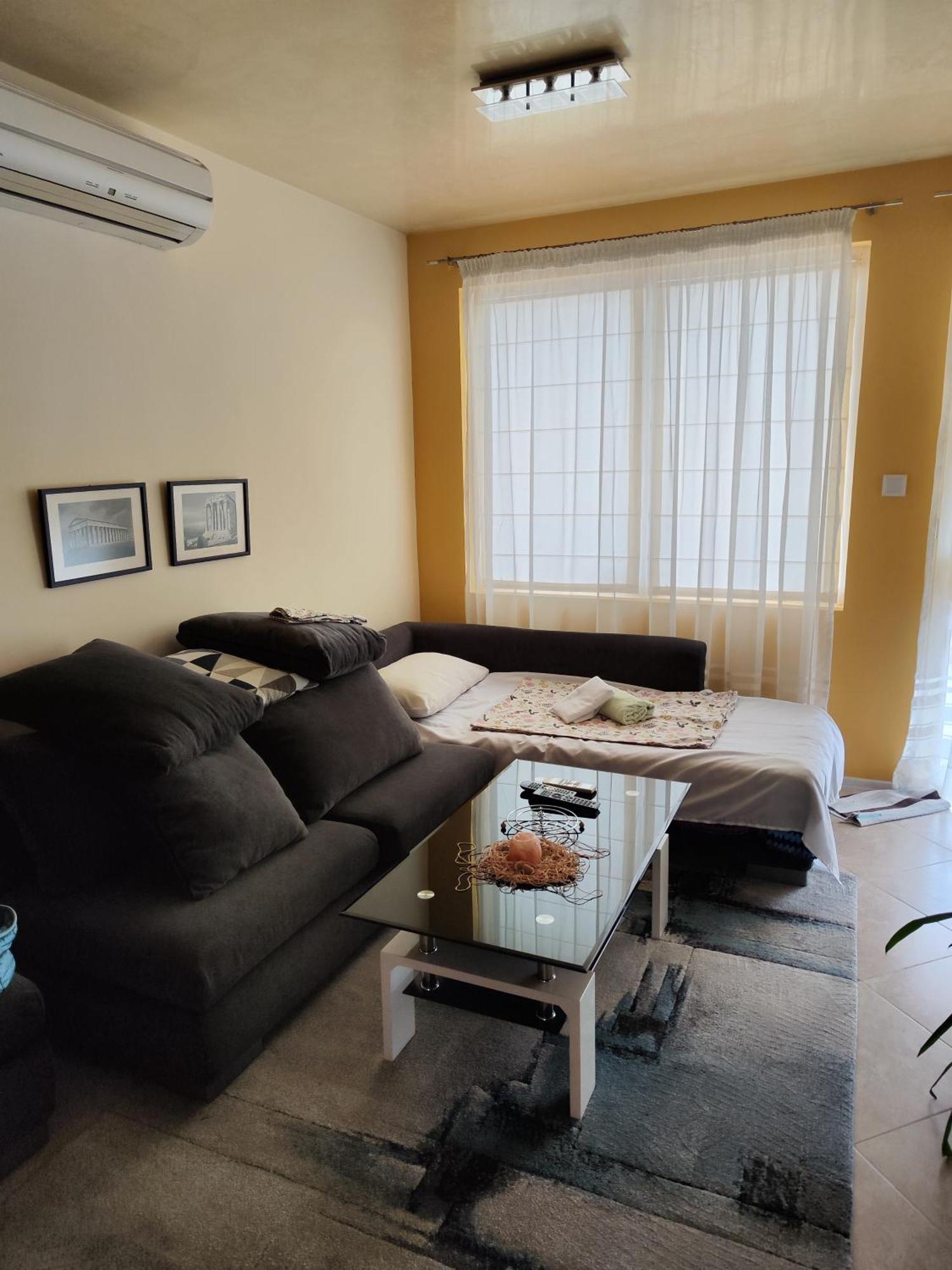 Art Apartment Kiril And Metodi Square Burgas Esterno foto