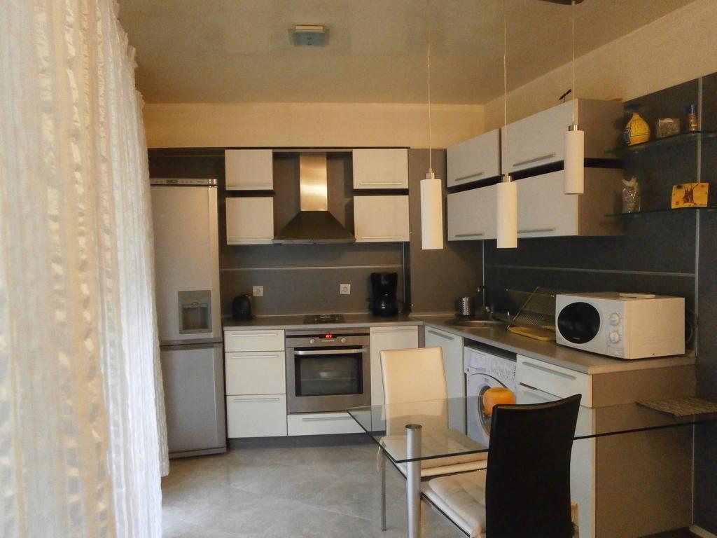 Art Apartment Kiril And Metodi Square Burgas Camera foto
