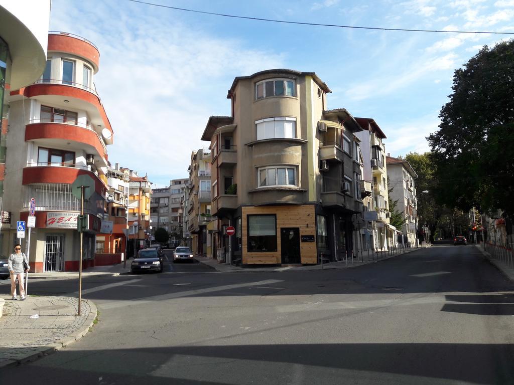 Art Apartment Kiril And Metodi Square Burgas Esterno foto